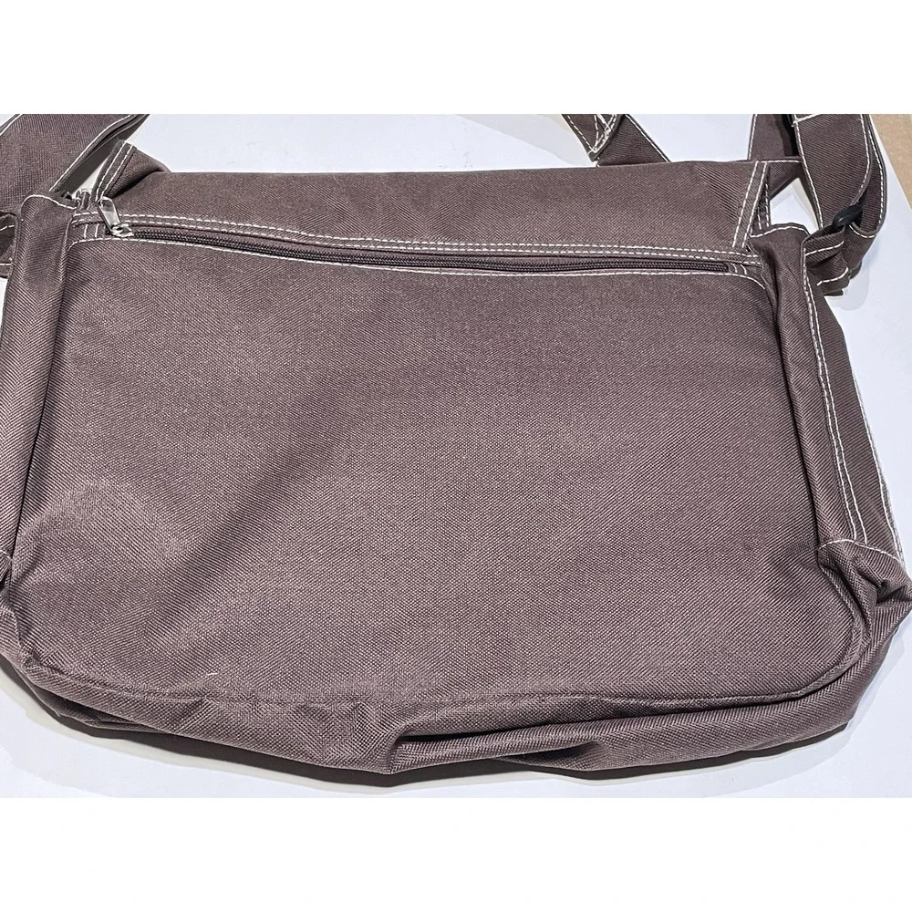 Rare MIPTV Milia Messenger Bag w/ 11 Telenovela Pins Rebelde Sos Mi Vida Lalola